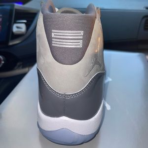 Jordan 11 cool gray size 9.5